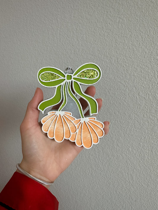 Seashells with Bow
